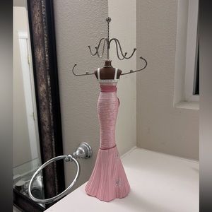 Necklace holder stand